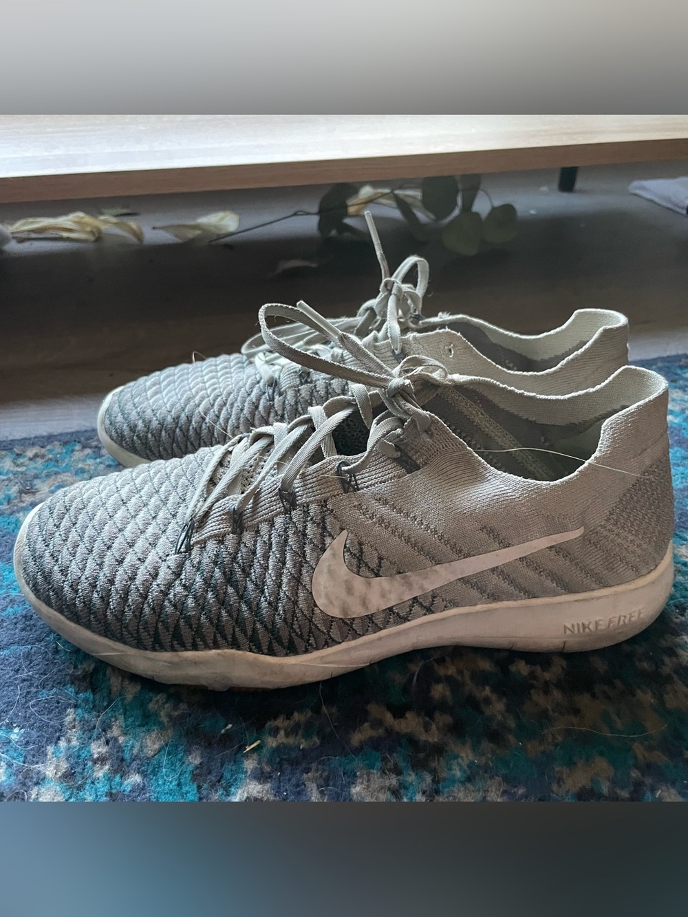 Nike Free Women’s Light Grey Knit Running Shoes Size 8.5